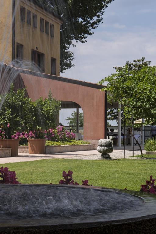Locanda Antico Veturo Trebaseleghe Bagian luar foto