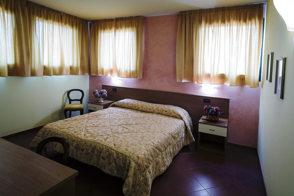 Locanda Antico Veturo Trebaseleghe Bagian luar foto
